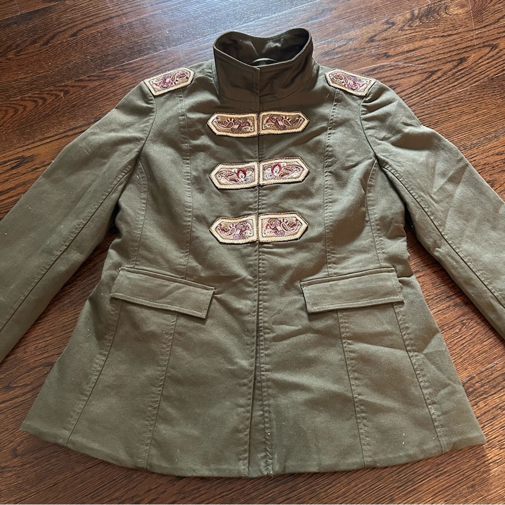 Chico’s Military-Style Embroidered Jacket – Size 0 - Picture 3 of 11